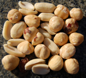 nuts-close-up-1144481-1279x1158